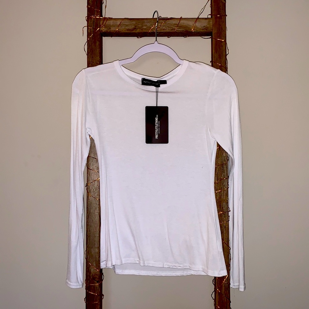PrettyLittleThing Basic White Long Sleeve T, size 6